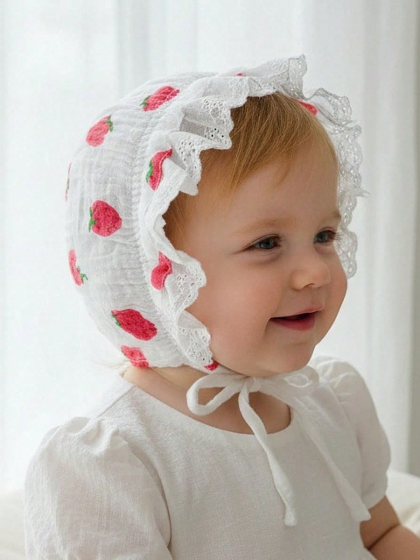 1個入り ヴィンテージレース花柄ベビーボンネット 女の子用  - Baby Hat Beanie のレビューと価格