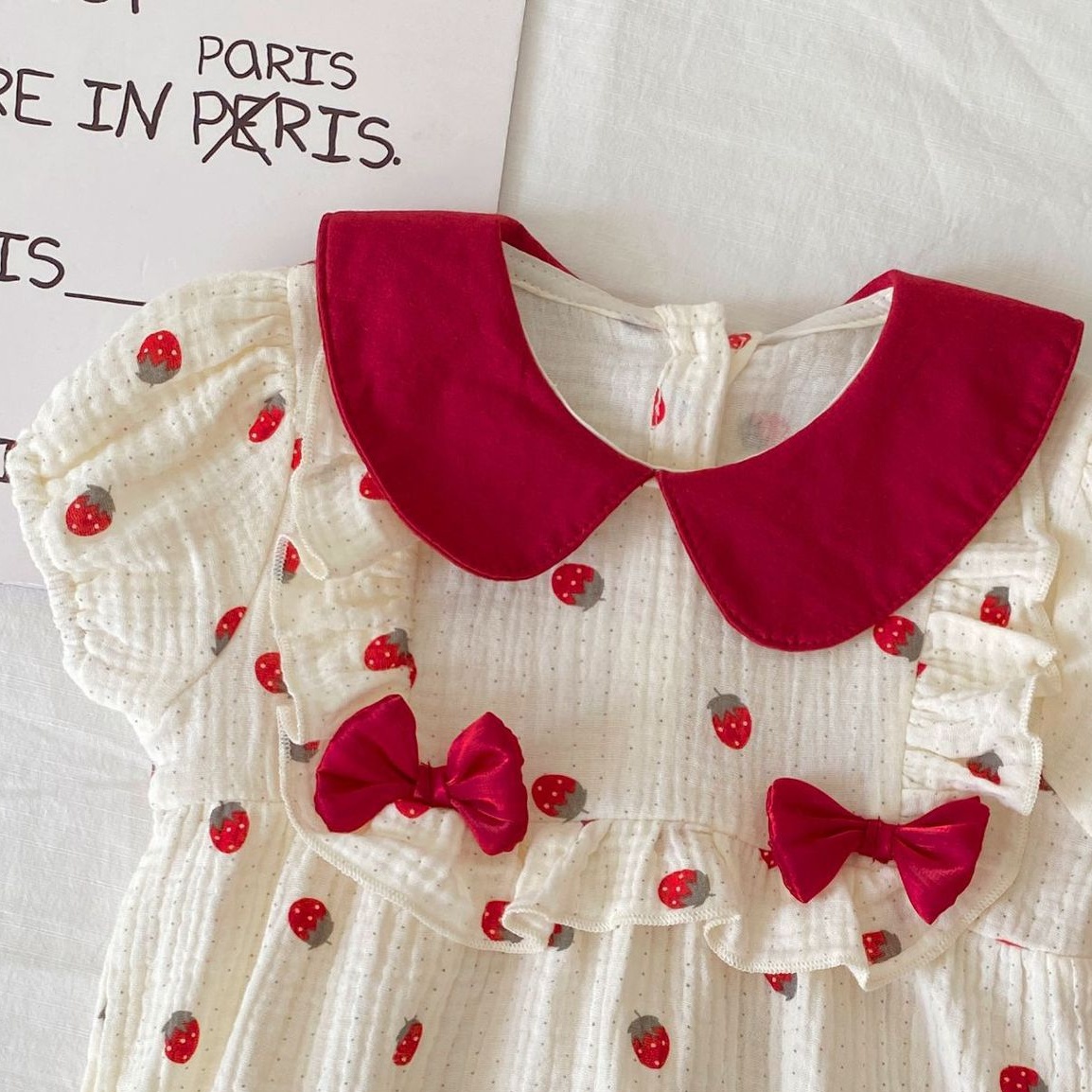 3-24M 夏ベビーボディスーツ弓イチゴプリントピーターパン - Baby Clothing Online のレビューと価格